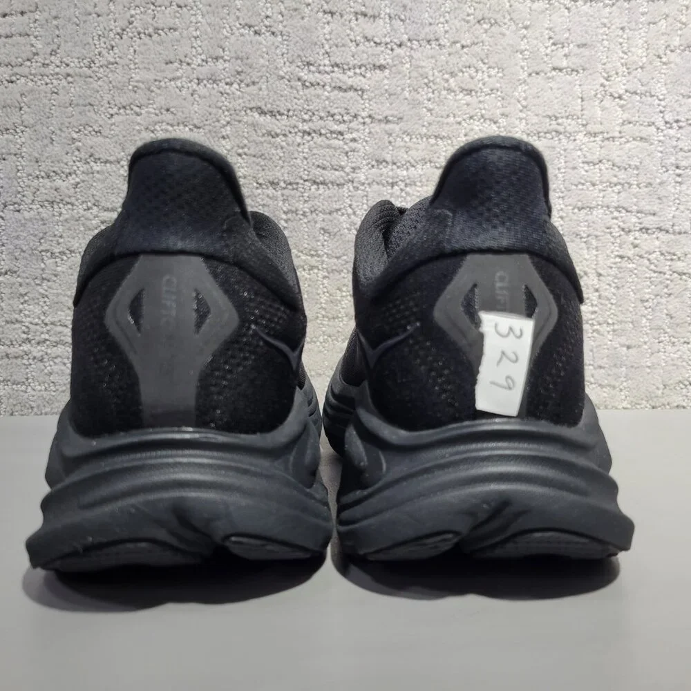 Hoka One One Clifton 10 Mens Size US 8D Triple Black Lace-Up Everyday Run Shoes